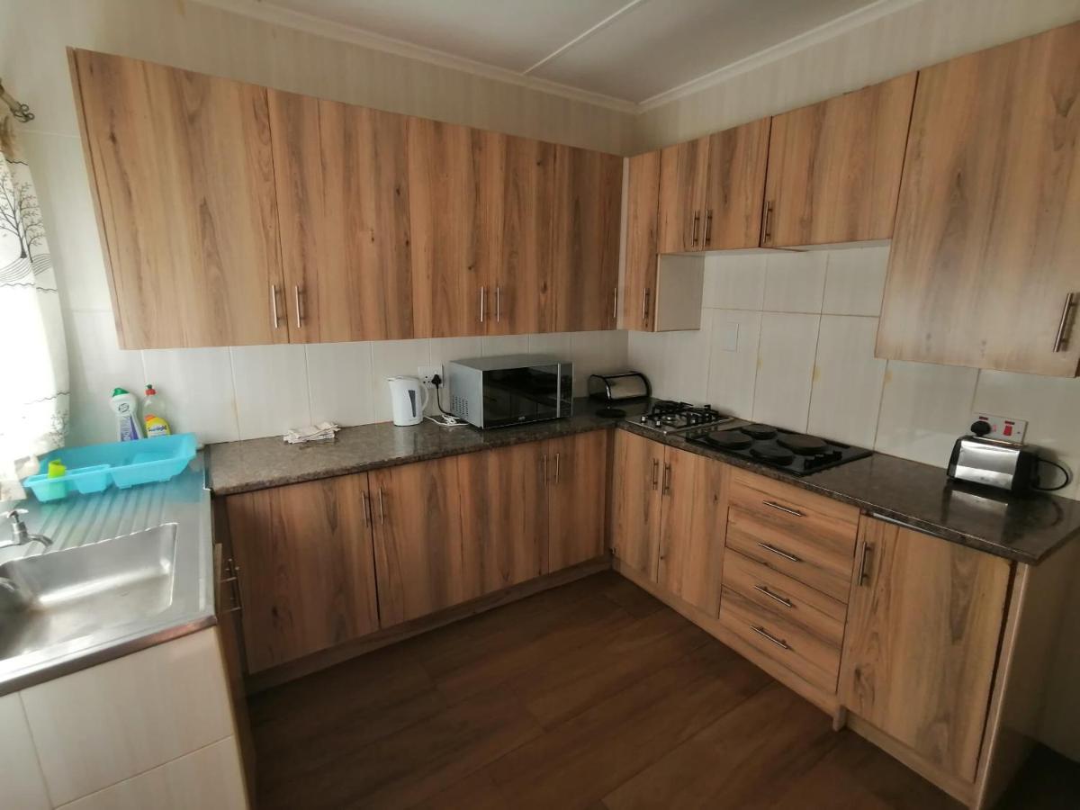 Palm West - Hizvo