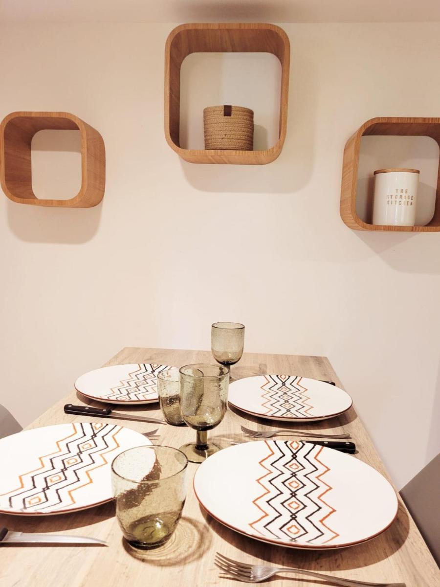 Appartement cosy avec terrasse privée et parking - Housity