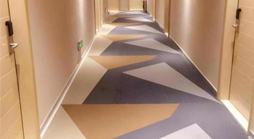 City Comfort Inn Yangjiang Yangchun Bus Station - Housity