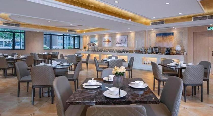 Vienna Hotel Guangdong Foshan Sanshui Forest Park - Housity