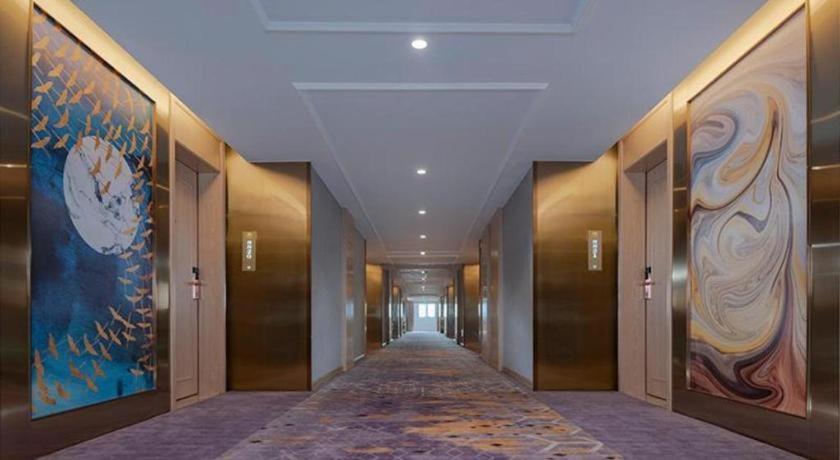Vienna Hotel Guangdong Foshan Sanshui Forest Park - Housity