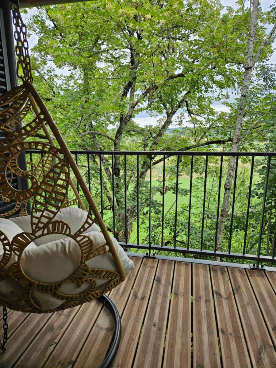 Balcon ou terrasse dans l'établissement Le Belvédère Hotel et Bien être