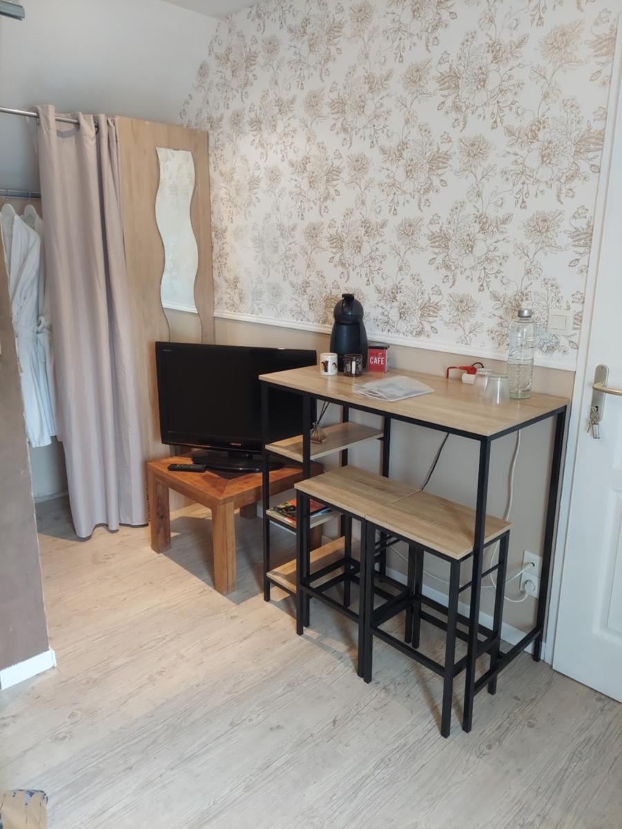 Chambre privé avec salle de bains privative et dressing - Housity