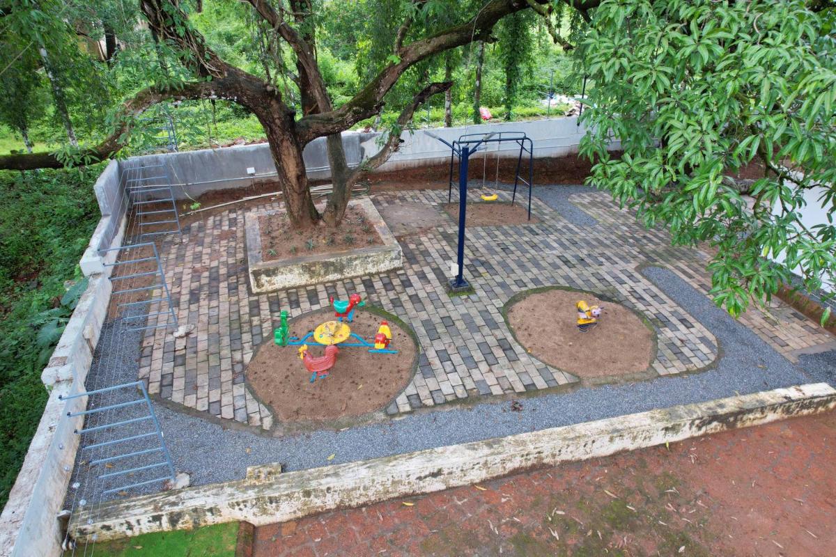 The Kannur Club Aralam Guest House - Housity