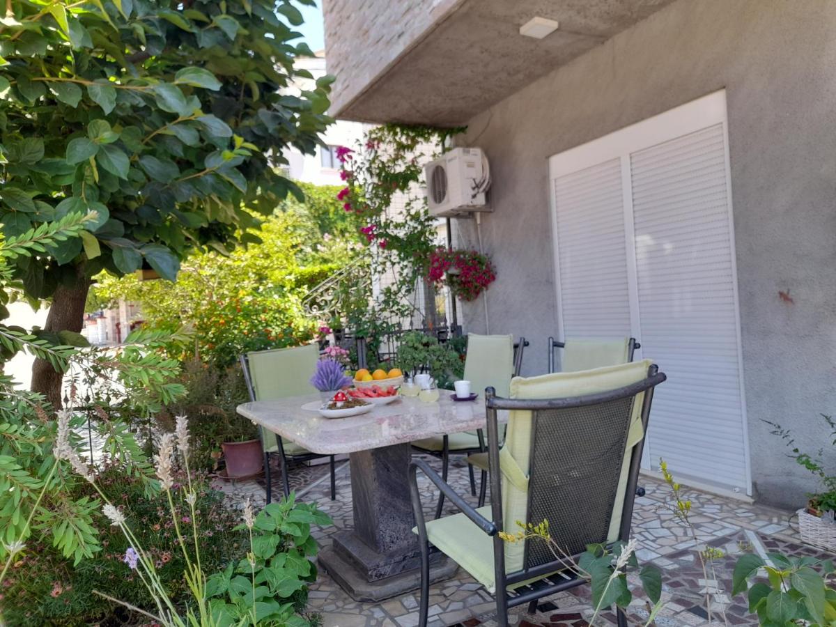 Apartmani "Rebecca" - Housity