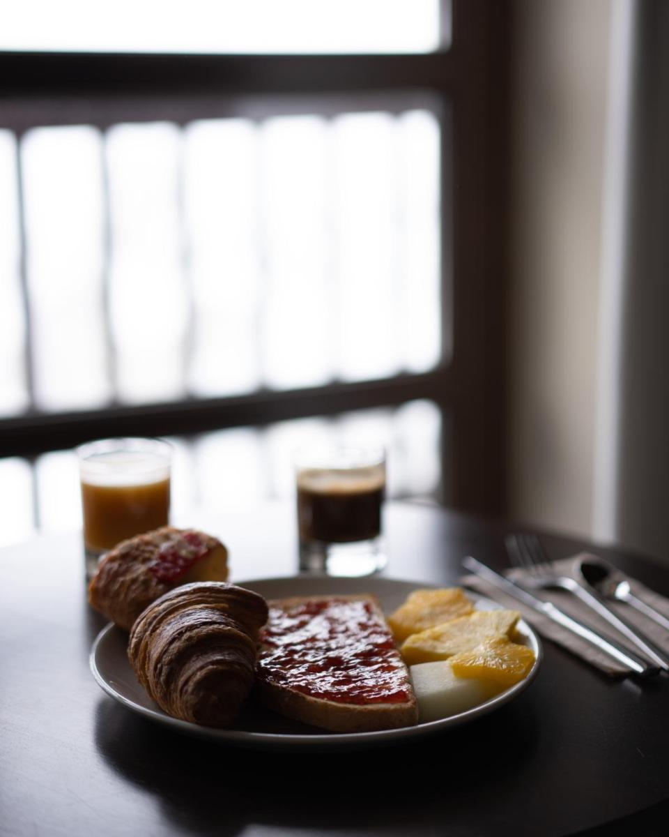 Comida en o cerca de este hotel