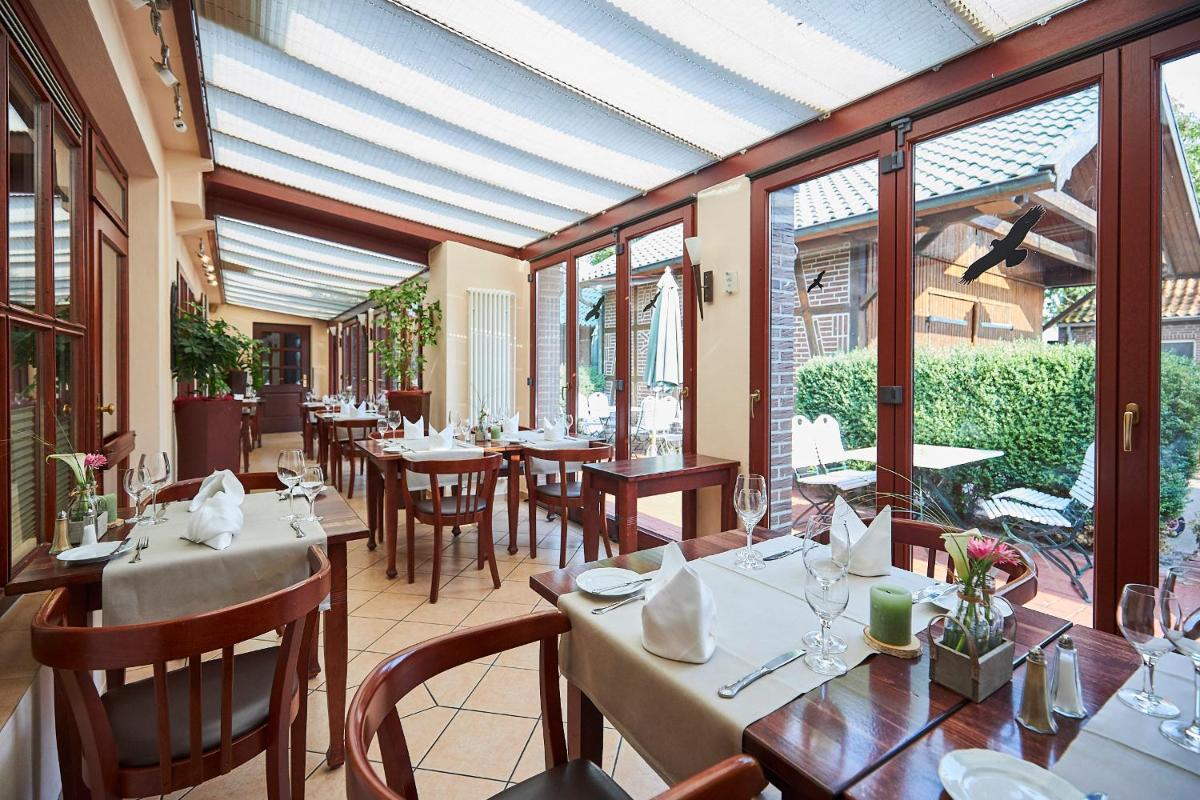 Flair-Hotel Neeth - Housity