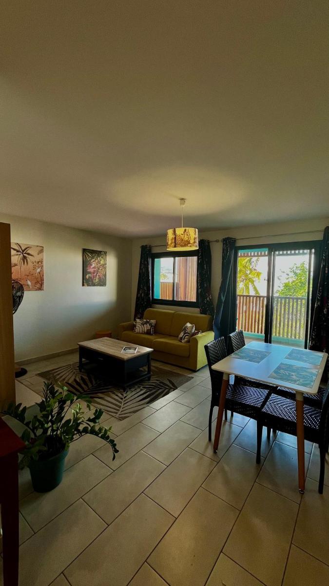 Tropical Suites - Hizvo