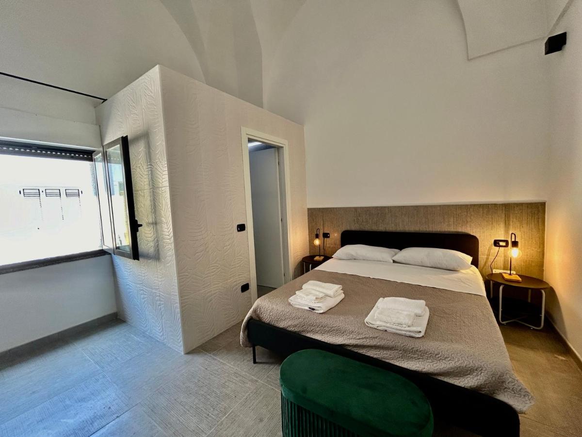 Nonno Uccio - Housity