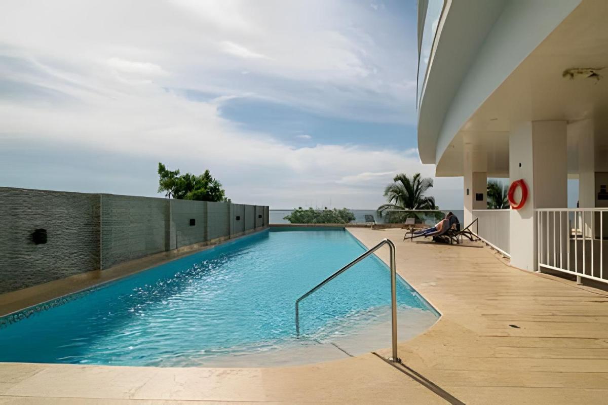 1 Dormitorio Vista Mar. Piscina y Spa - Housity
