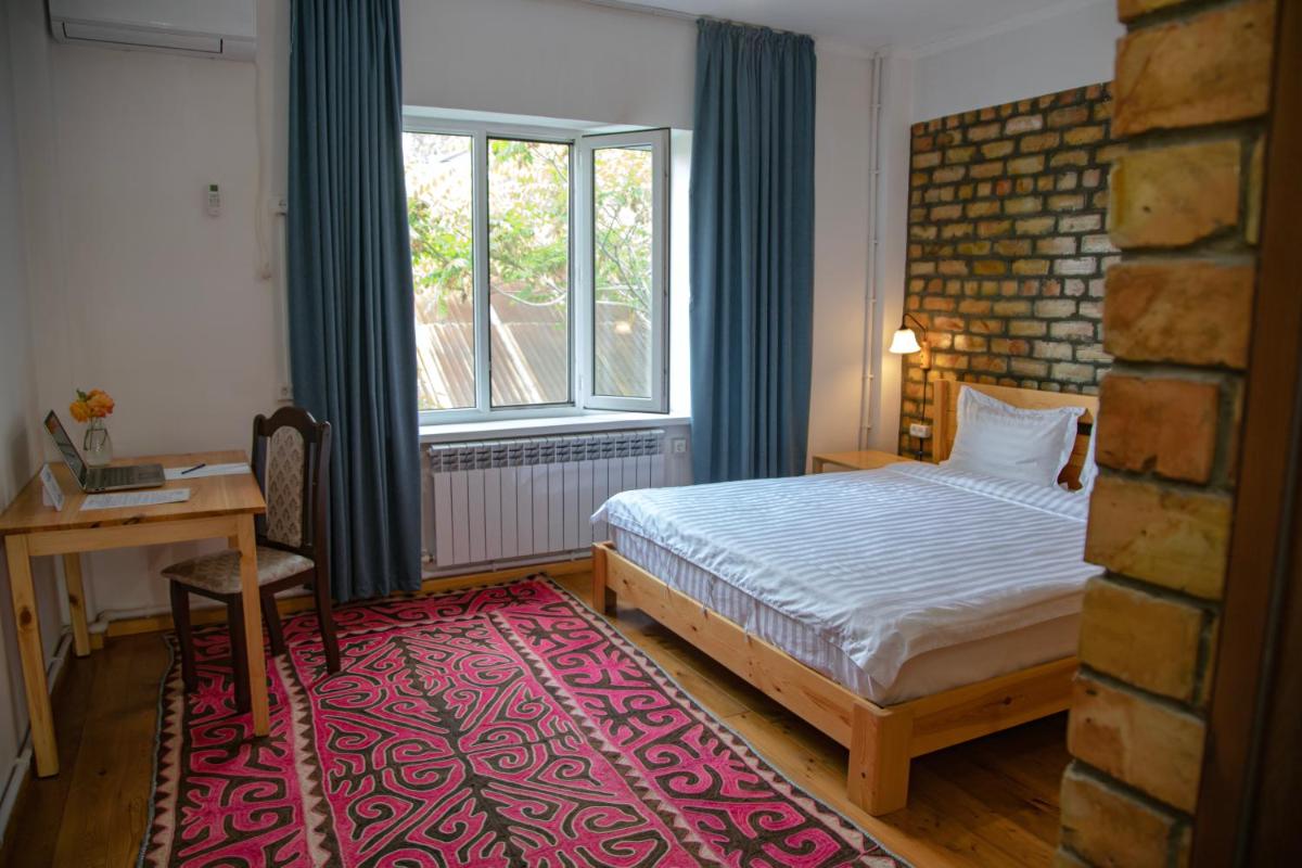 Hotel Good Night - Housity