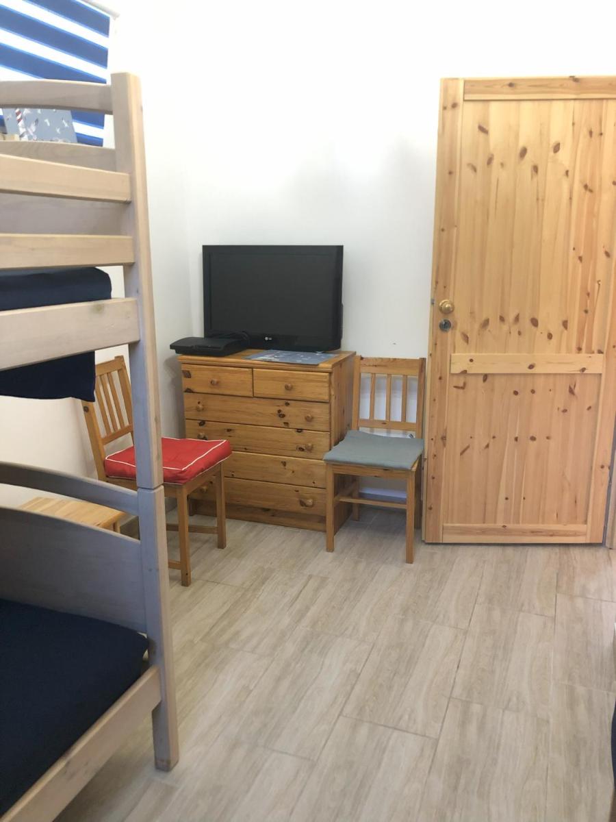 Apartament w Stegnie nad morzem na 10 osób. Sauna. Duży salon. Kominek. - Housity