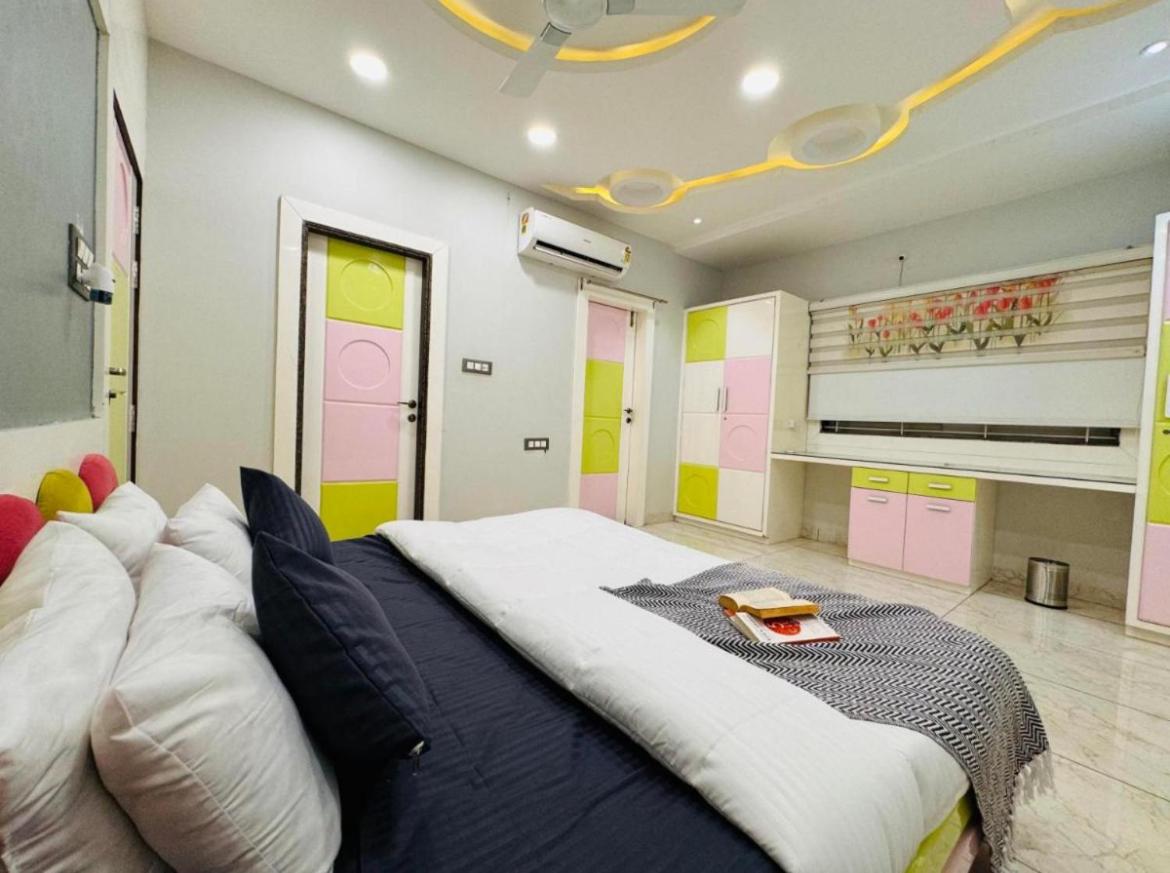 Hotel The Backpackers inn - Premium Stay - Housity