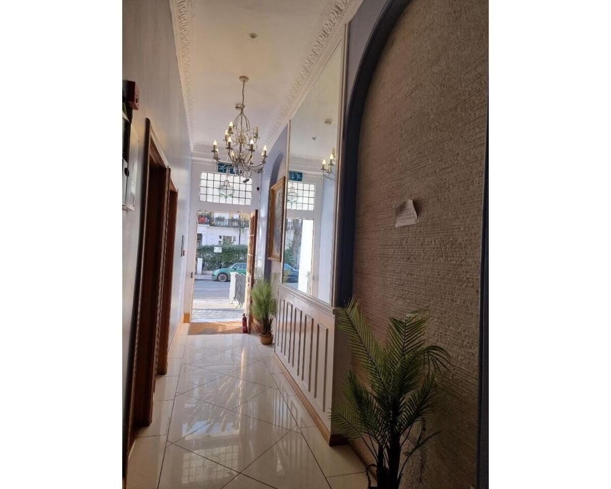 F202-Cosy 2nd Flr Flat Fits 3 Near Hyde Park - Housity