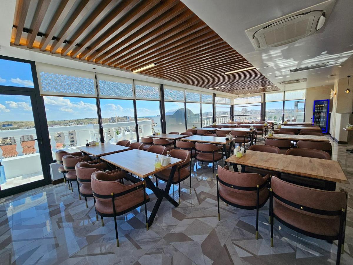 Suitetrails - Baypark Hotel & SPA