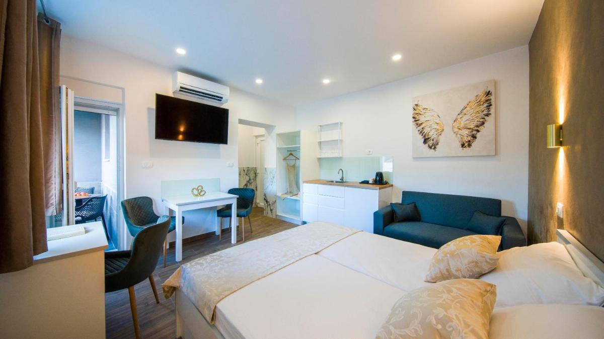 Split Central Luxury Studios 2 - Hizvo