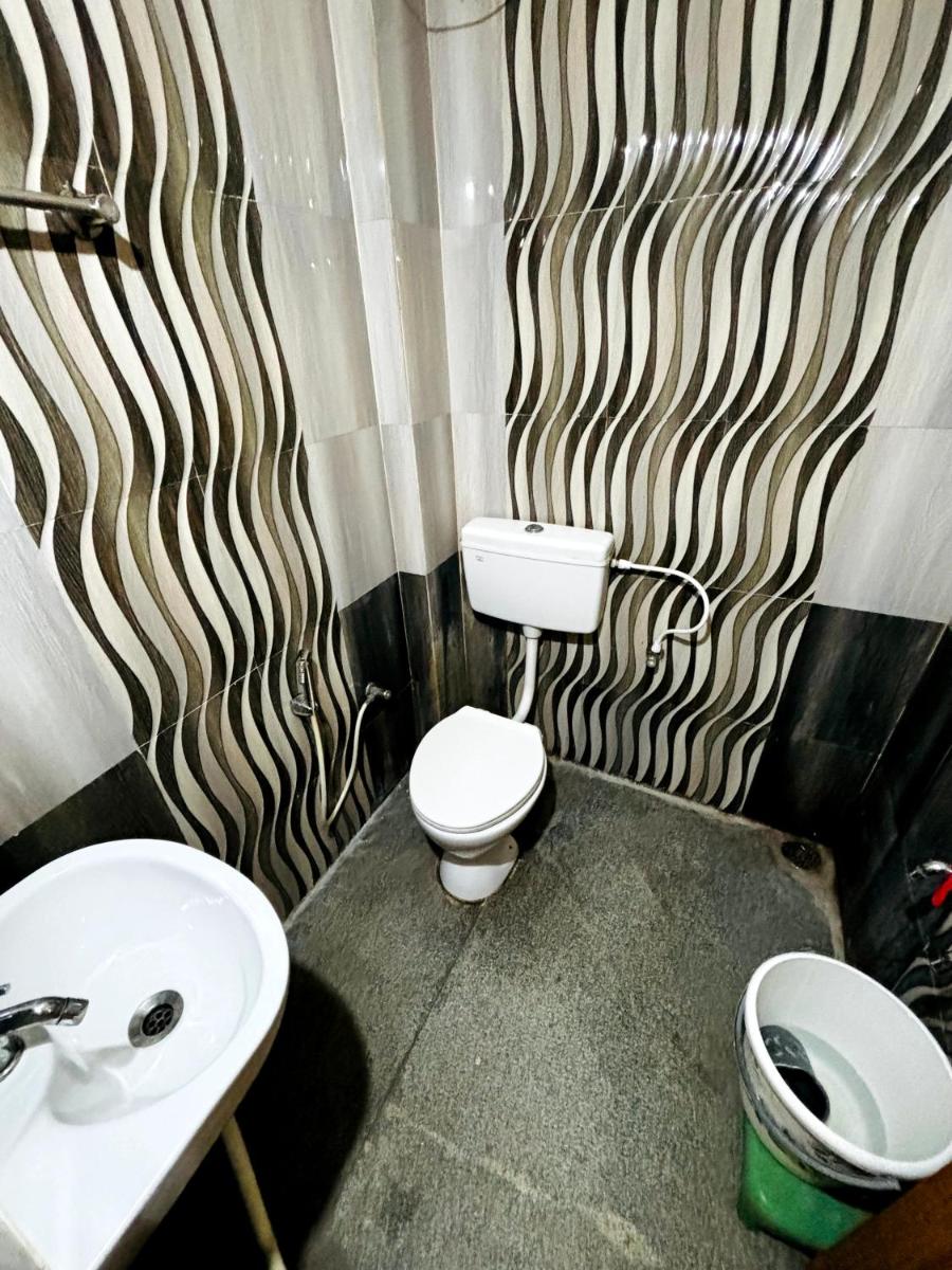 Suitetrails - Dhanalakshmi hotel&lodge