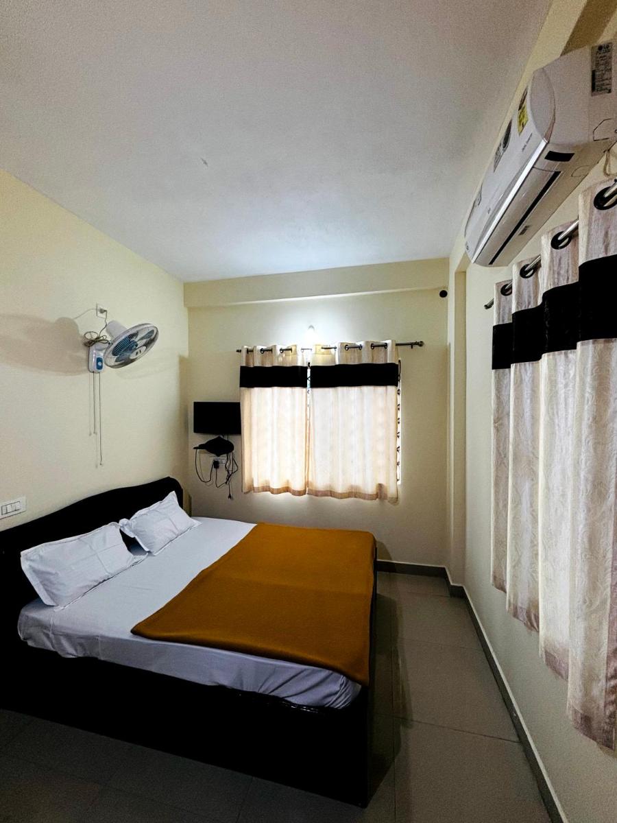 Suitetrails - Dhanalakshmi hotel&lodge