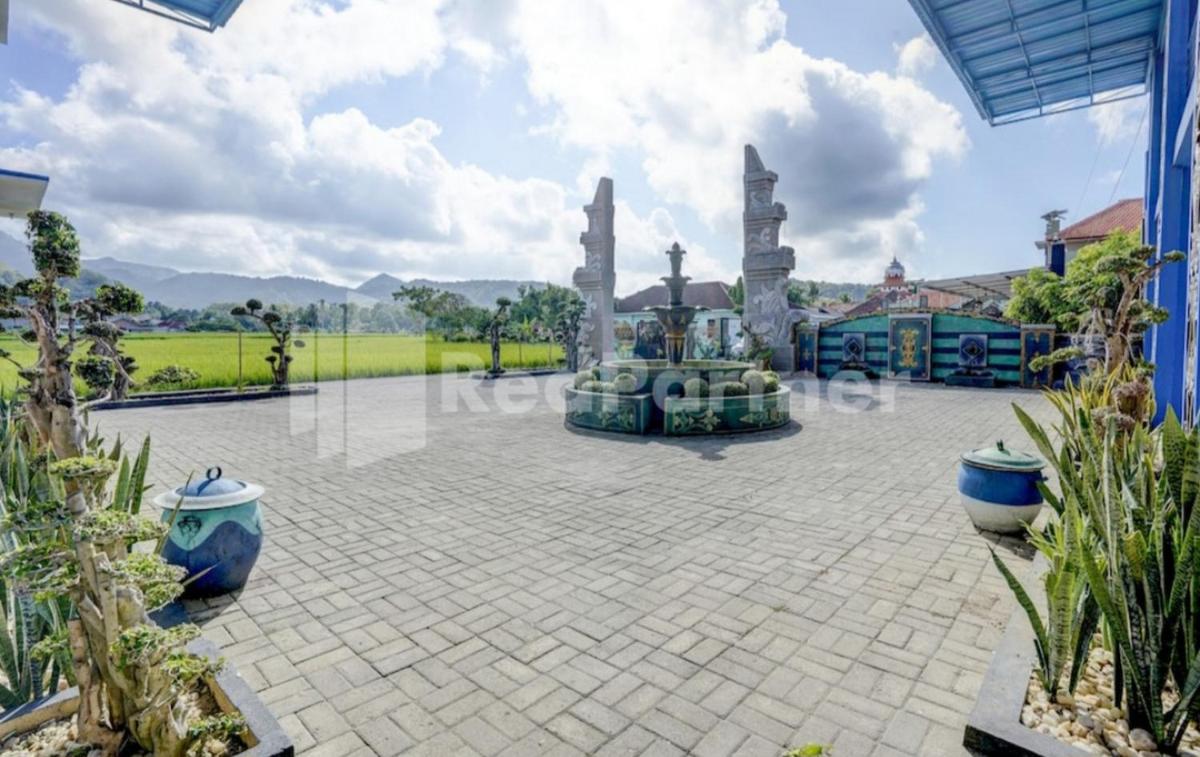Hotel Miranda Bawean Mitra RedDoorz - Housity