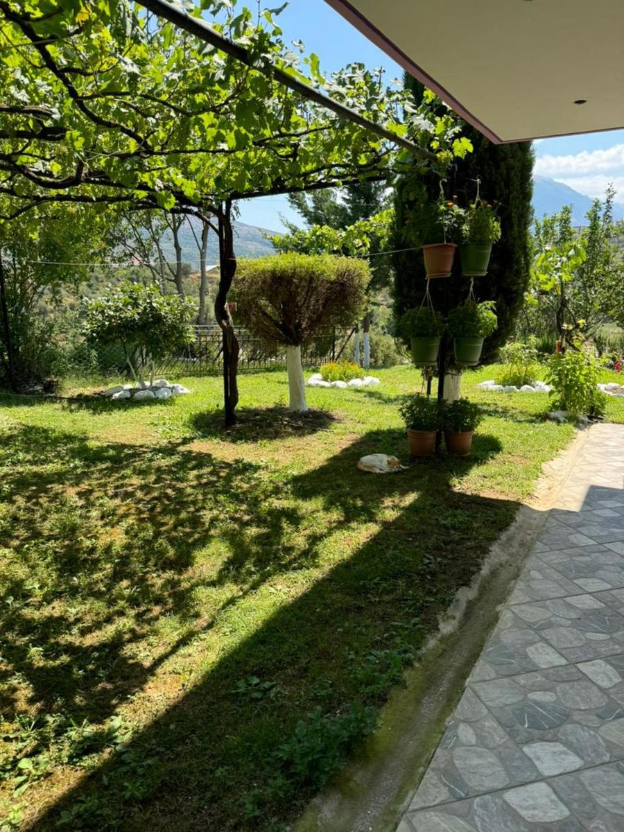 Suitetrails - Riverside Oasis Villa