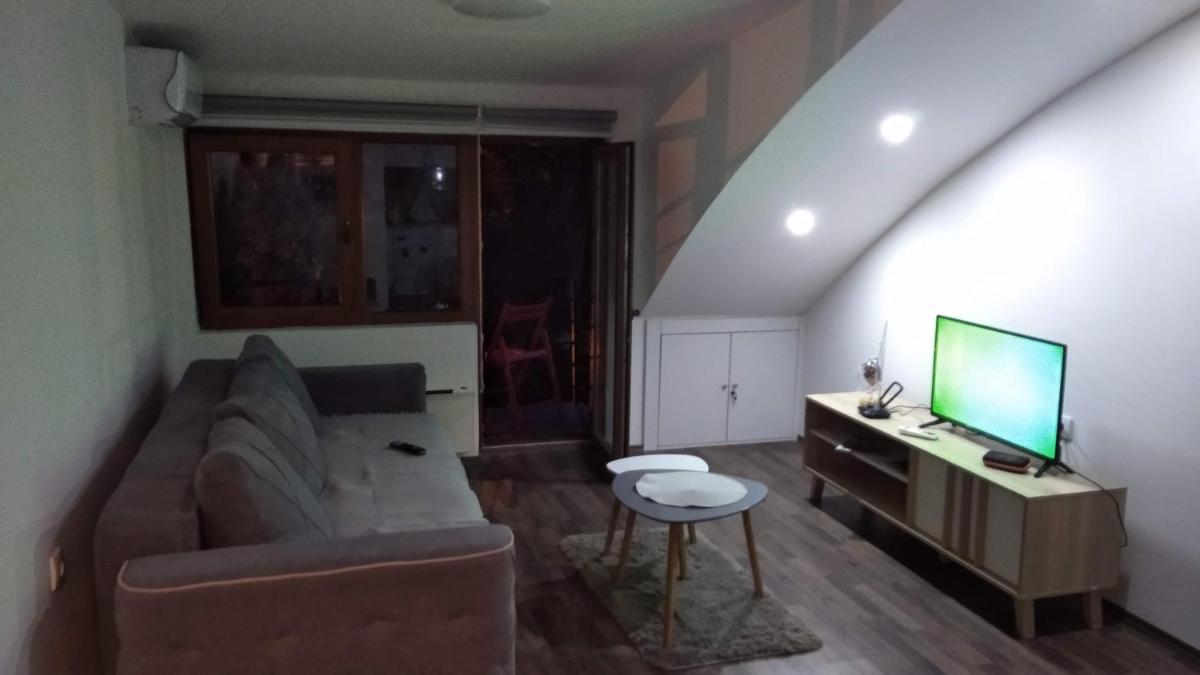 Apartman Radenkovic - Housity