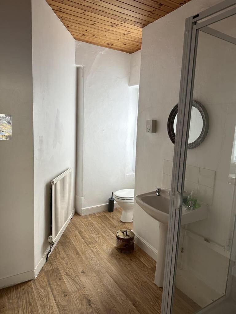 The Pier Hotel - Housity