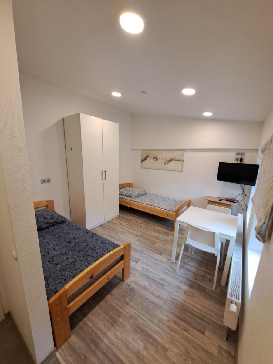 Monteurzimmer - Ferien Wohnungen Leipzig - Sandersdorf-Brehna - Housity