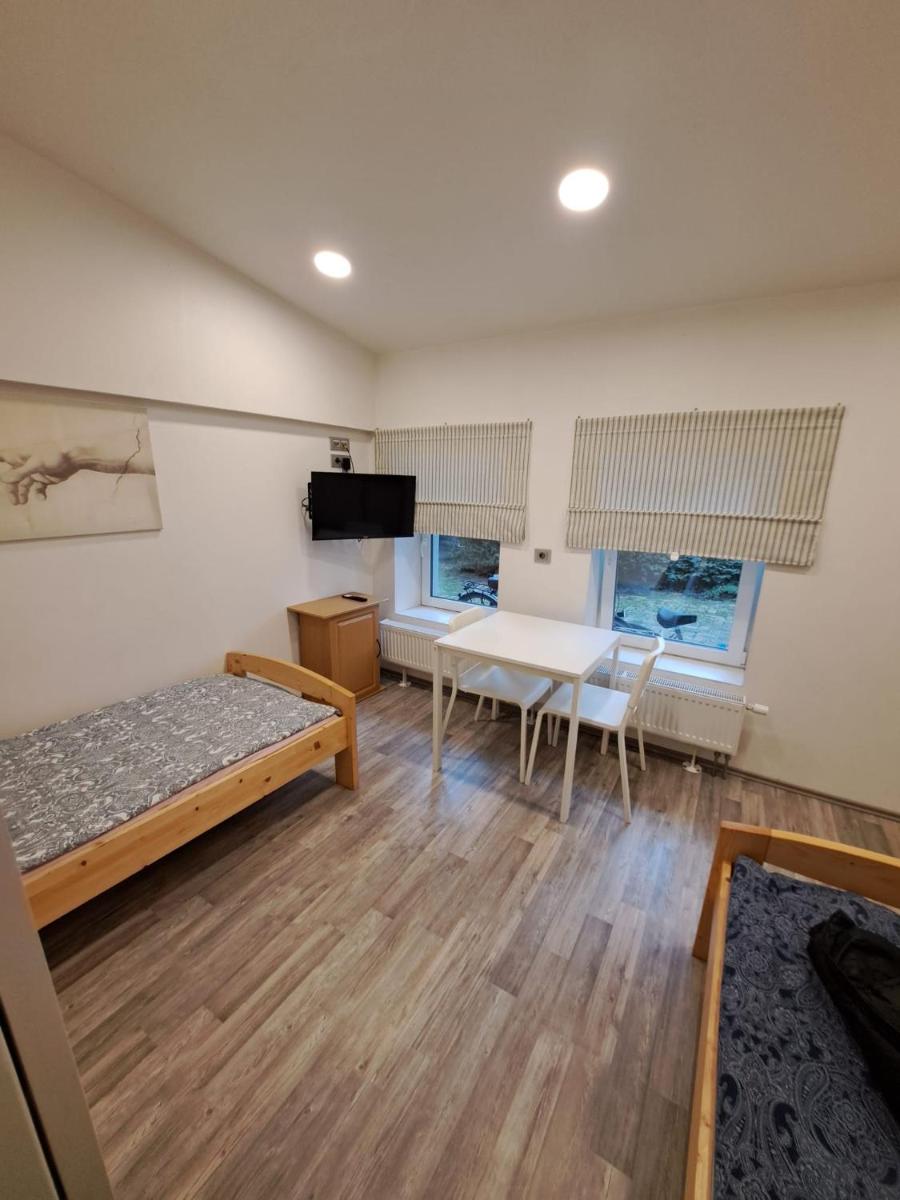 Monteurzimmer - Ferien Wohnungen Leipzig - Sandersdorf-Brehna - Housity