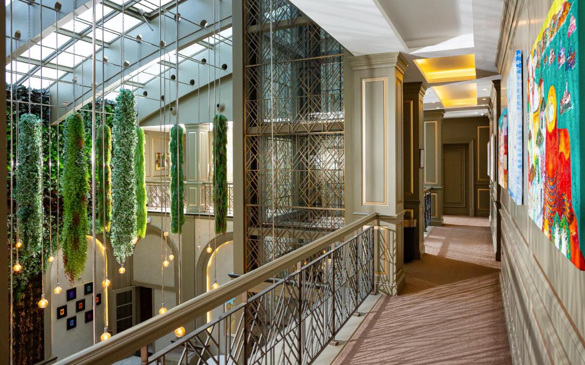 Suitetrails - ART Gallery Boutique Hotel