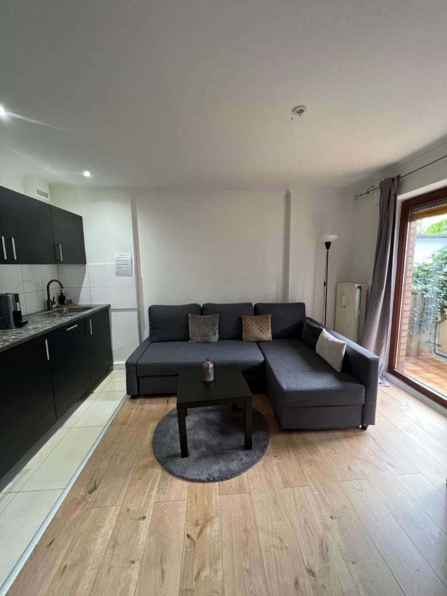 TMJ Apartment 3 - Housity