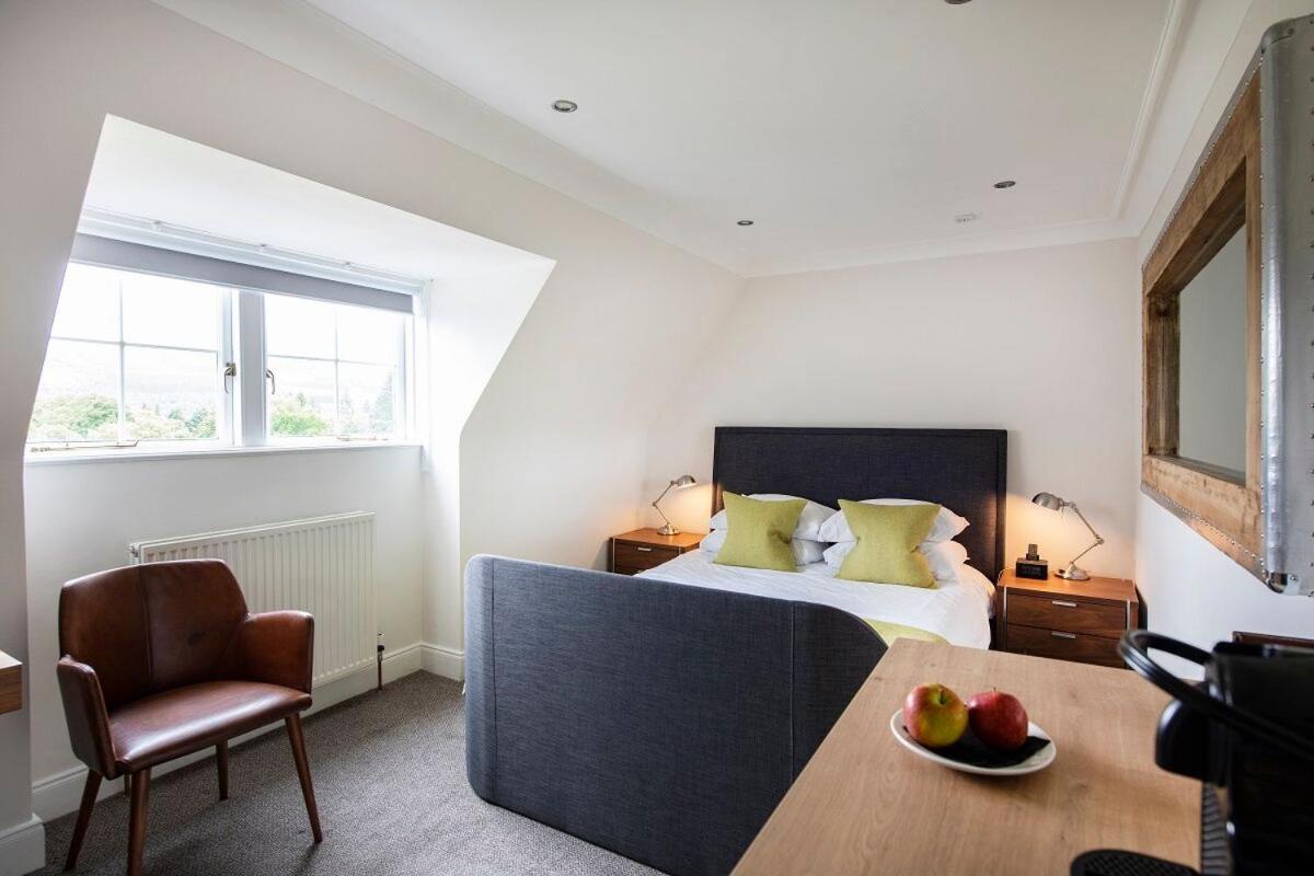 The Lovat, Loch Ness - Housity
