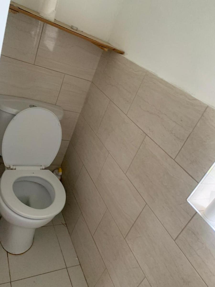 Rose and Crown Hotel - Housity