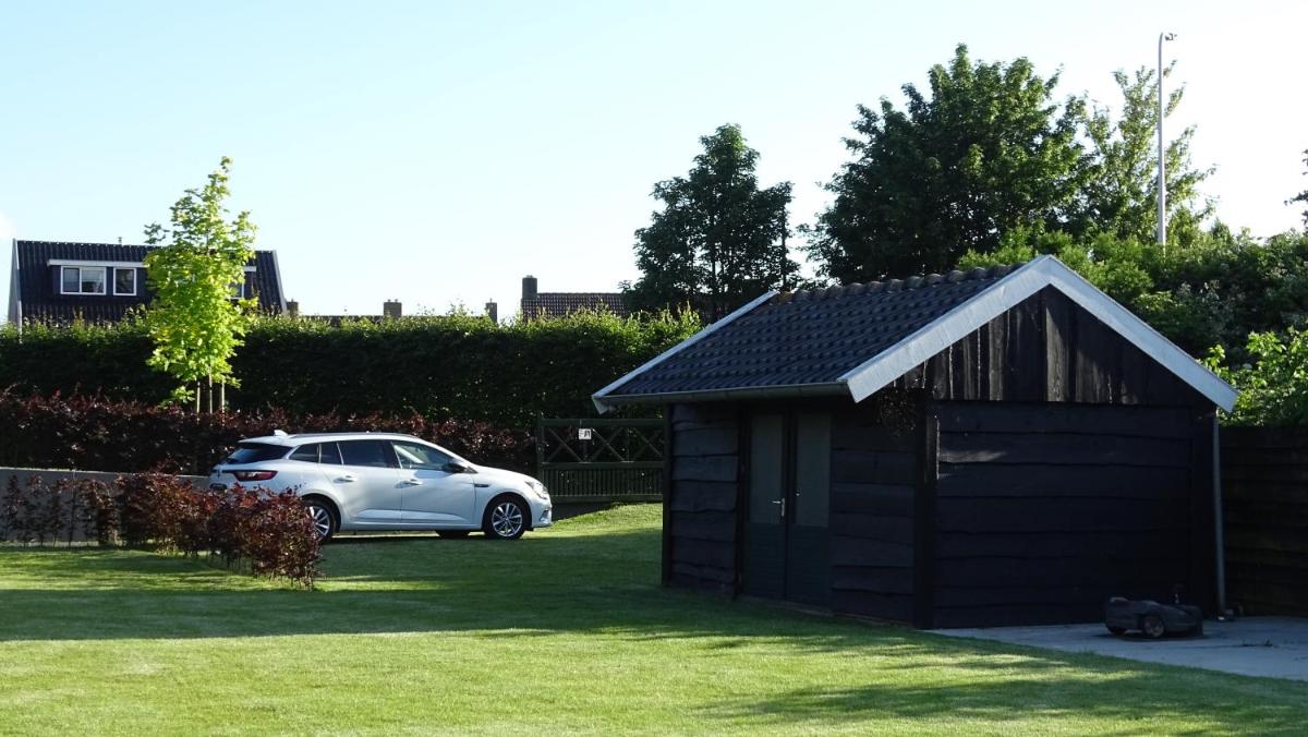 Mimosa bed & breakfast in IJsselmuiden - Housity