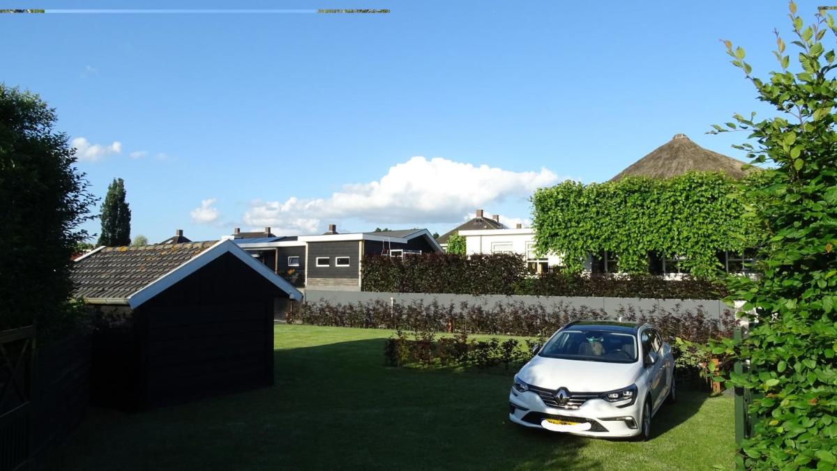Mimosa bed & breakfast in IJsselmuiden - Housity