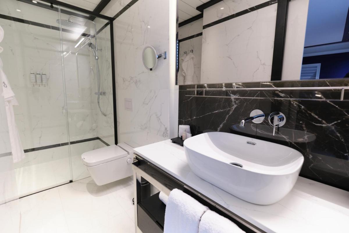 Un baño de ESTIMAR Valencia