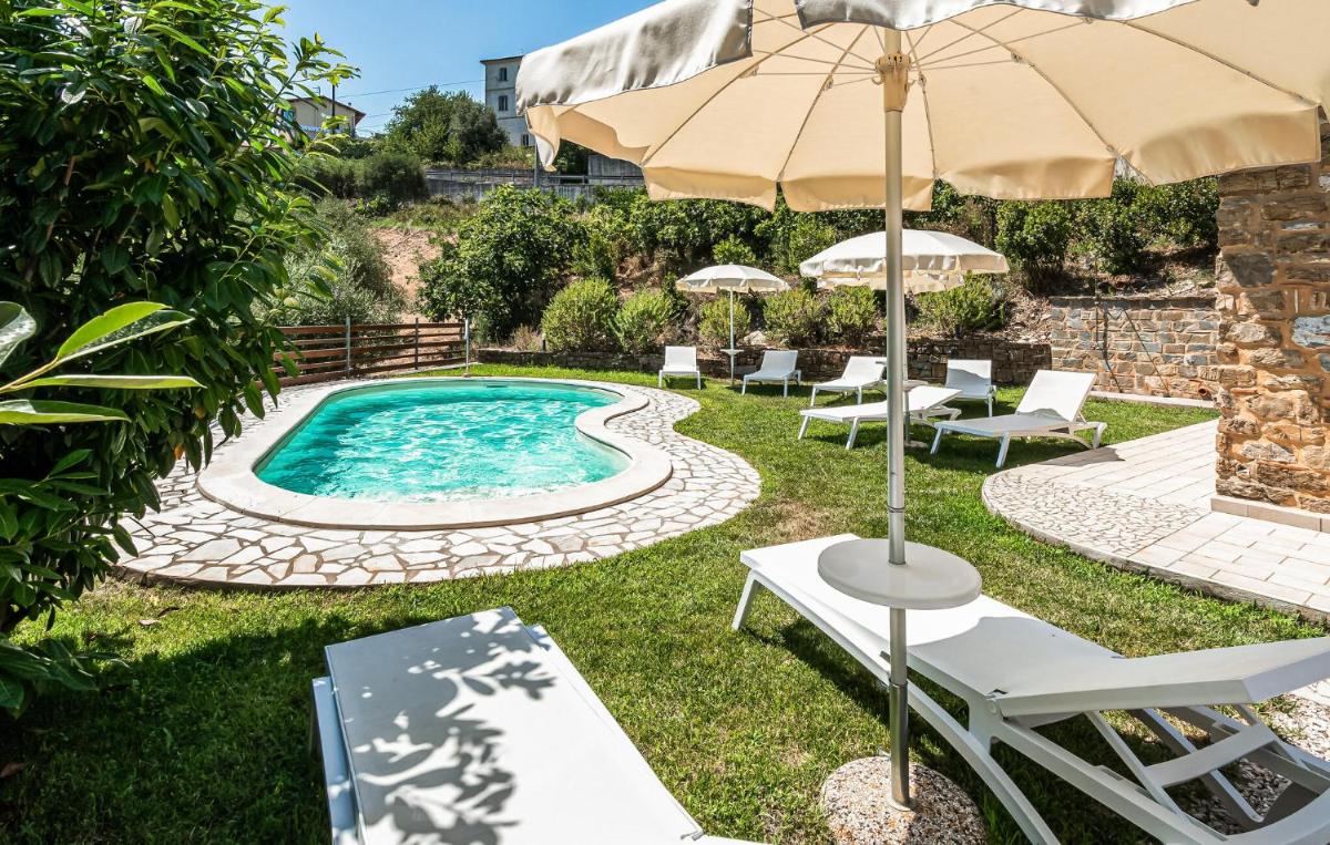 Gorgeous Home In Rutino - Housity