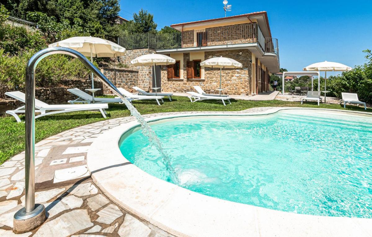 Gorgeous Home In Rutino - Housity