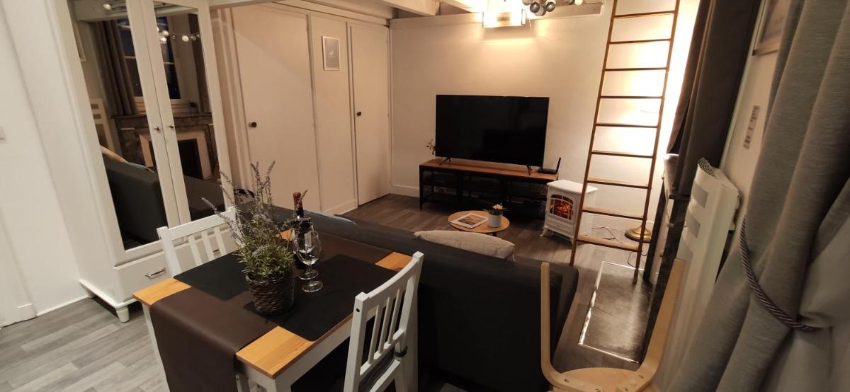 Studio cosy, hyper centre d'Aix, vue montagnes, proche thermes - Housity