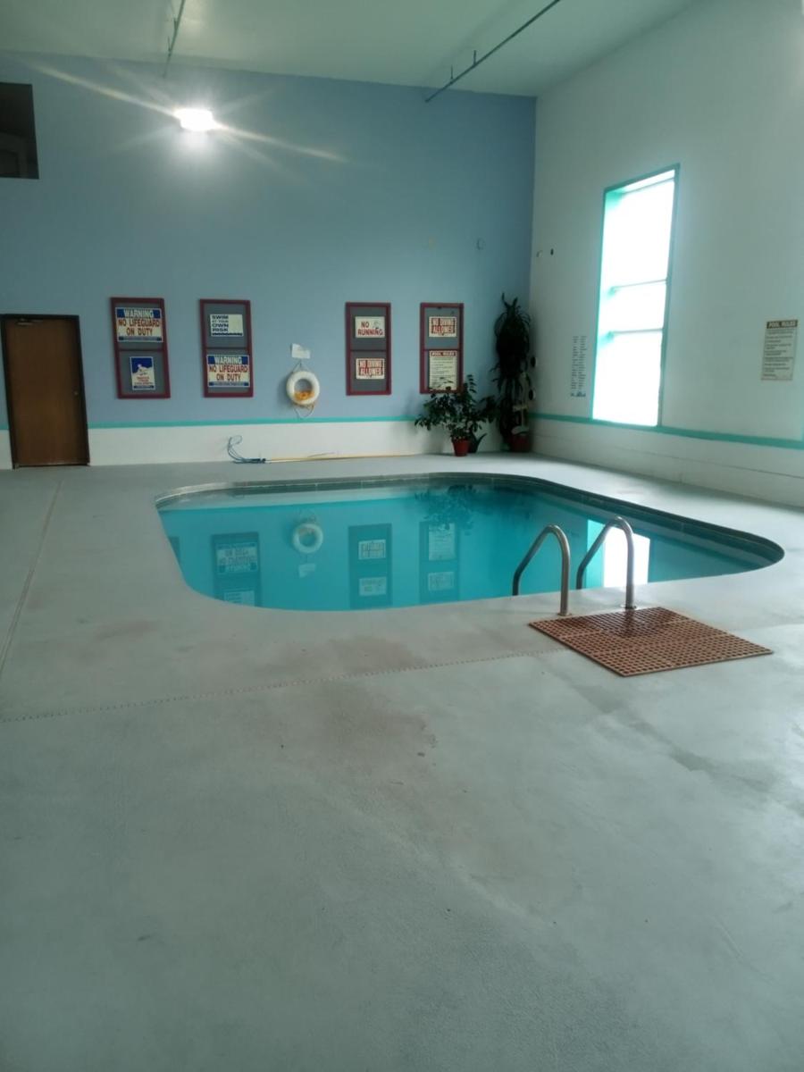 Americas's Best Value Inn and Suites - Housity
