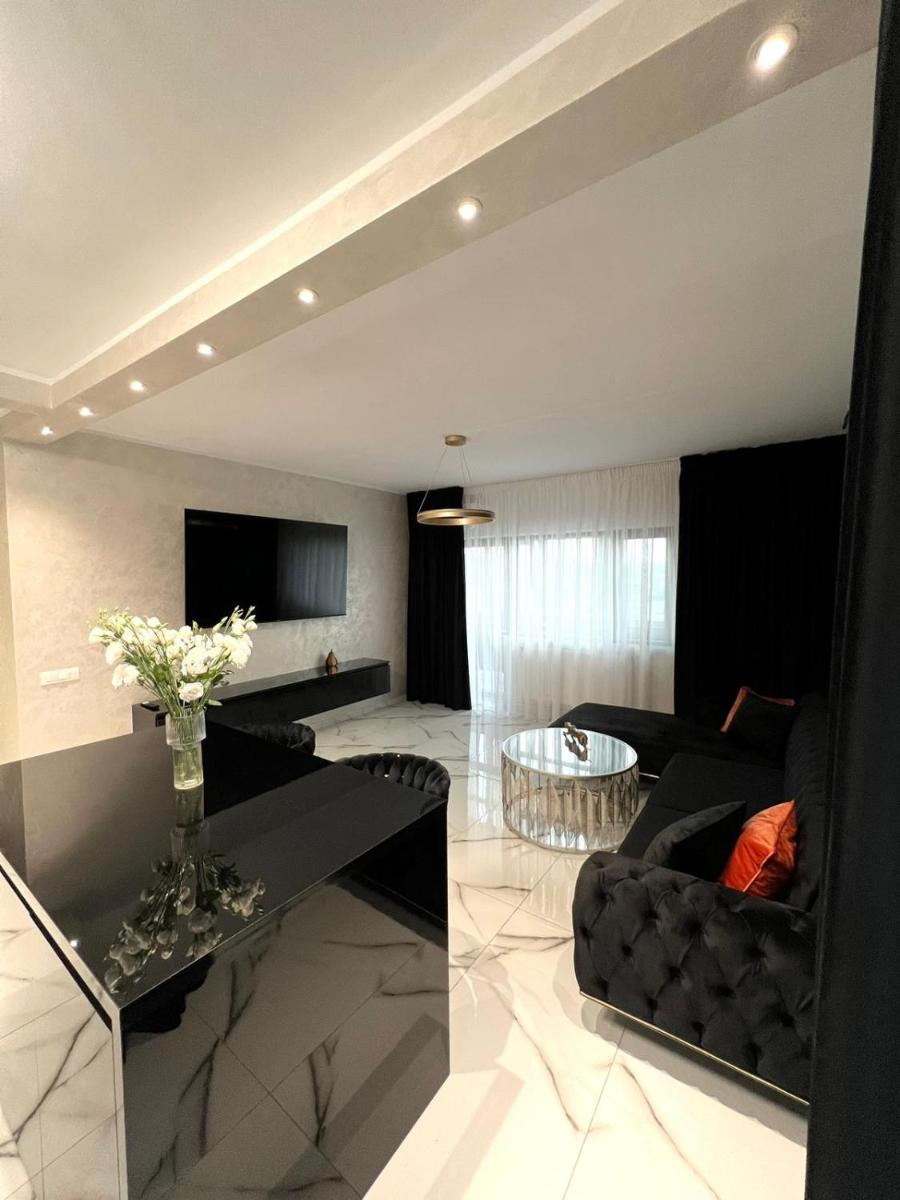 Central Apartament 4 - Housity