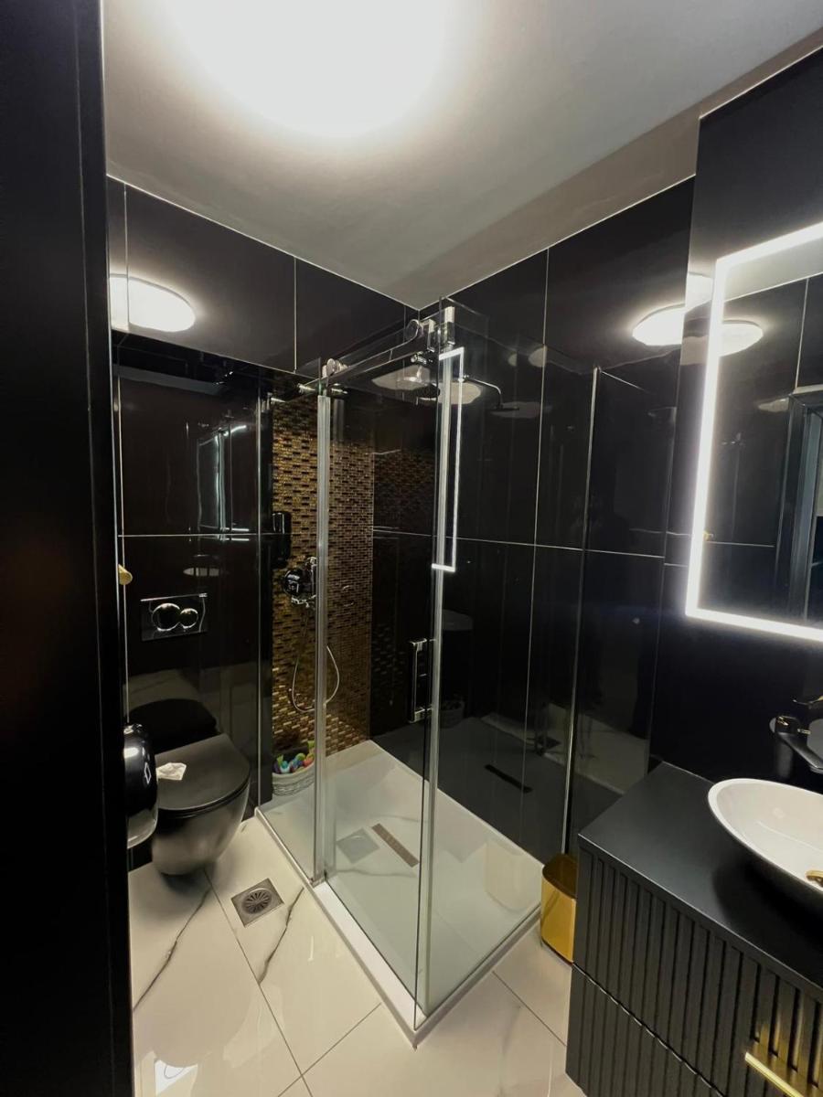 Central Apartament 4 - Housity