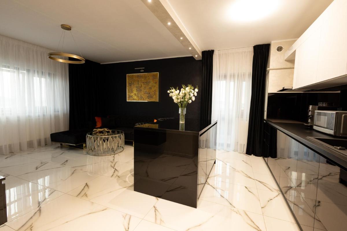 Central Apartament 4 - Housity