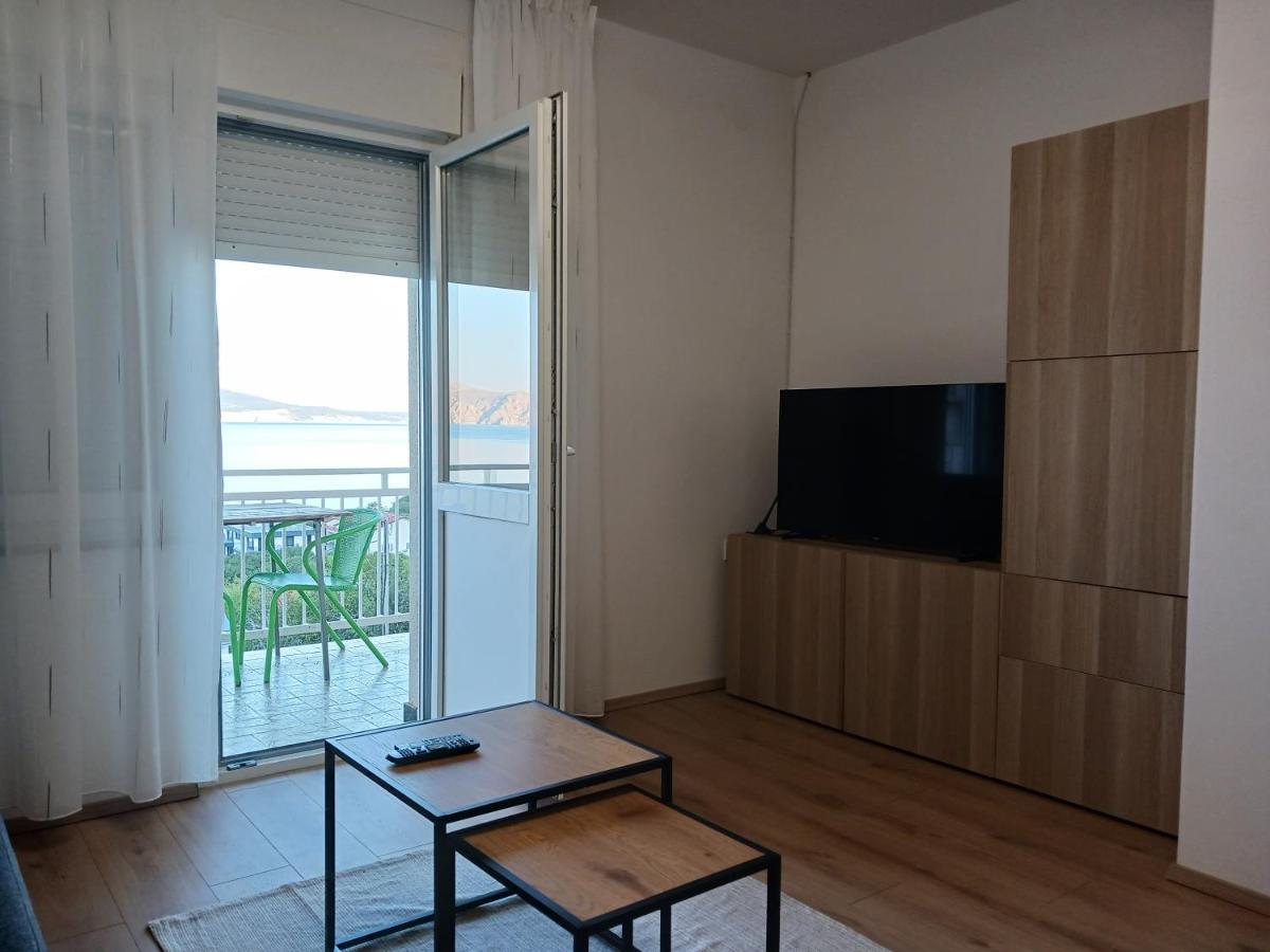 Apartment Viktoria - Housity