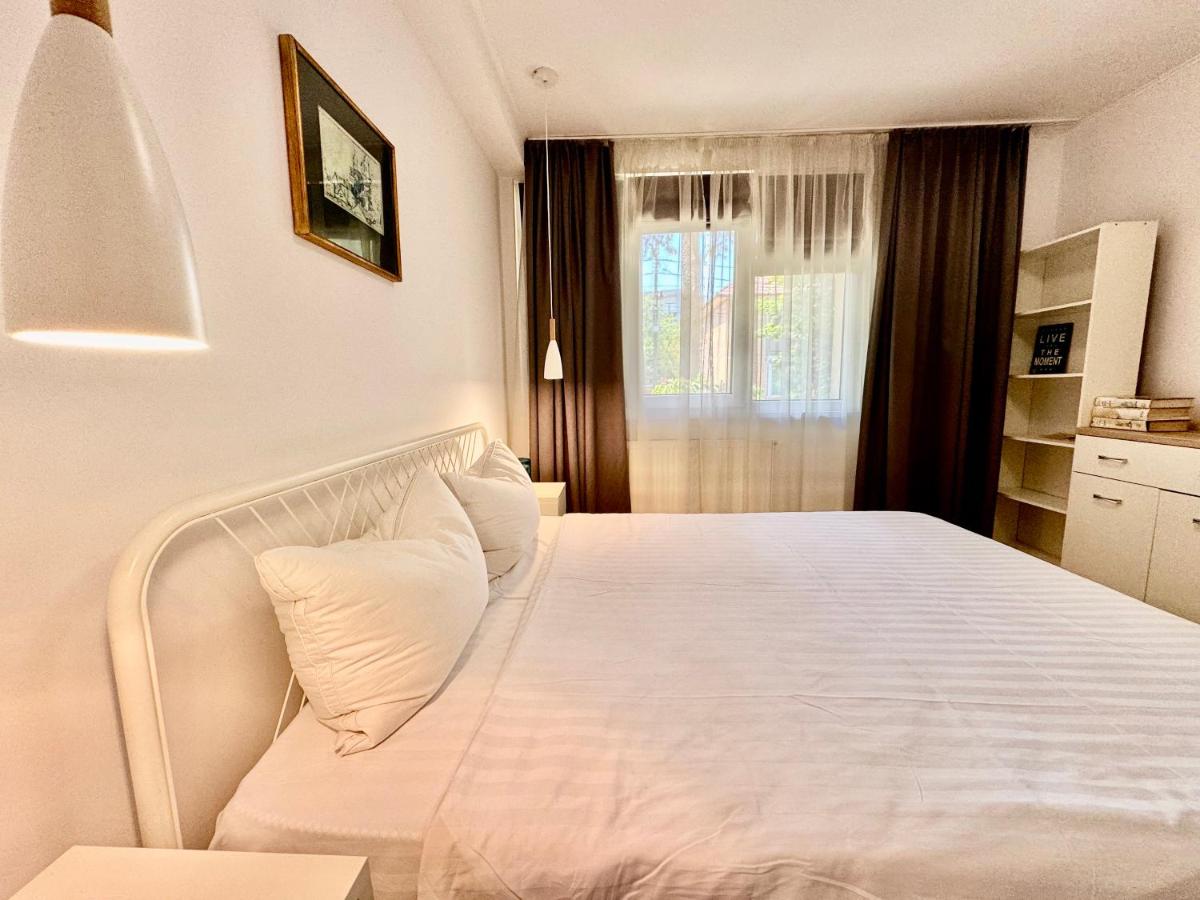 Cornisa Apartment - Housity