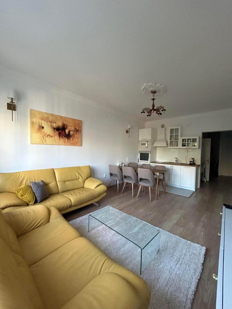 Macedonia Square Apartment - Housity