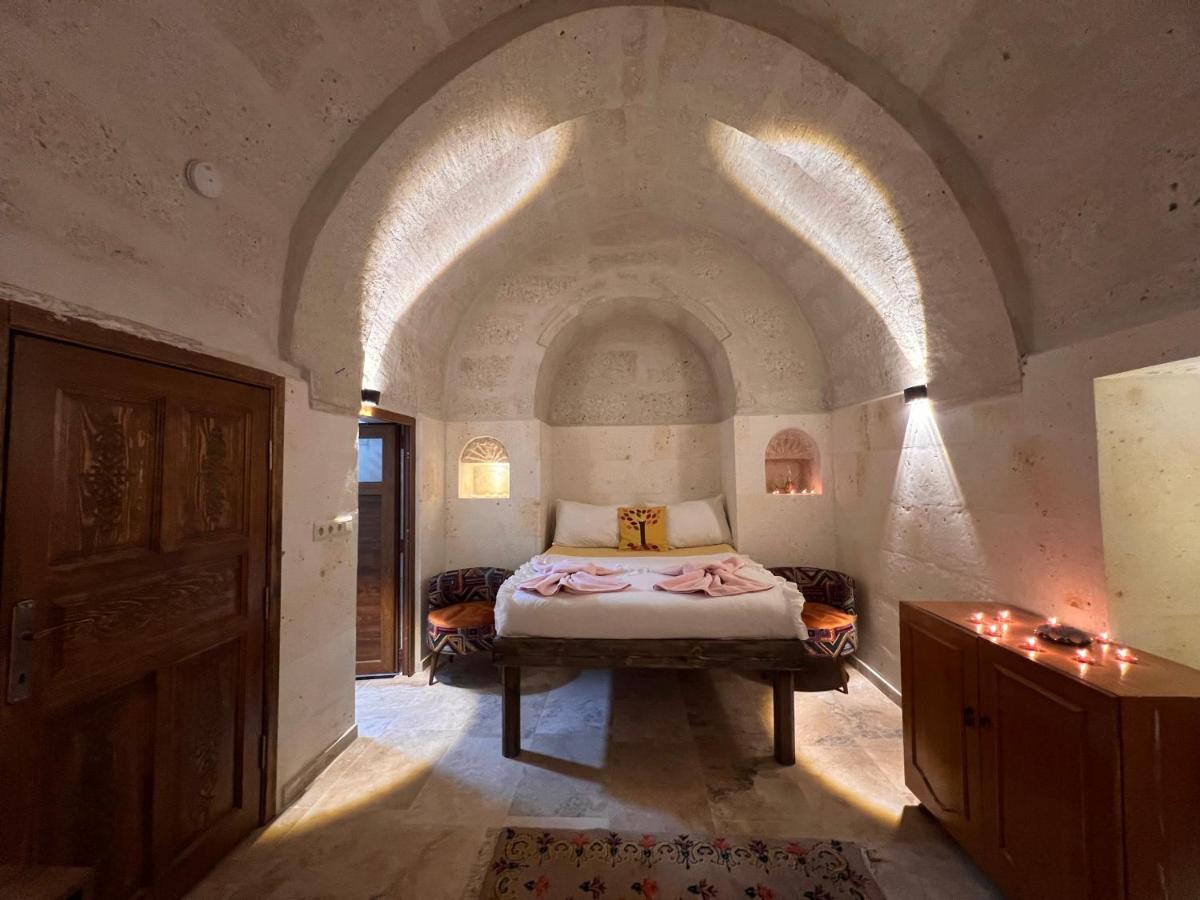 Uluyol Stone House - Housity