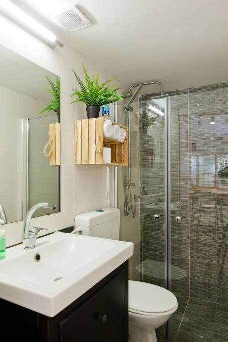 Suitetrails - Stylish Studio Apt 2Min Walk To Beach