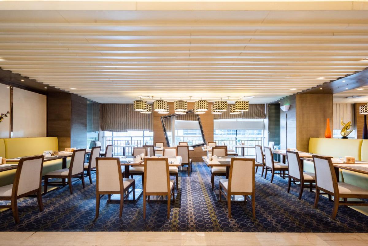 Holiday Inn Shijiazhuang Central, an IHG Hotel - Housity