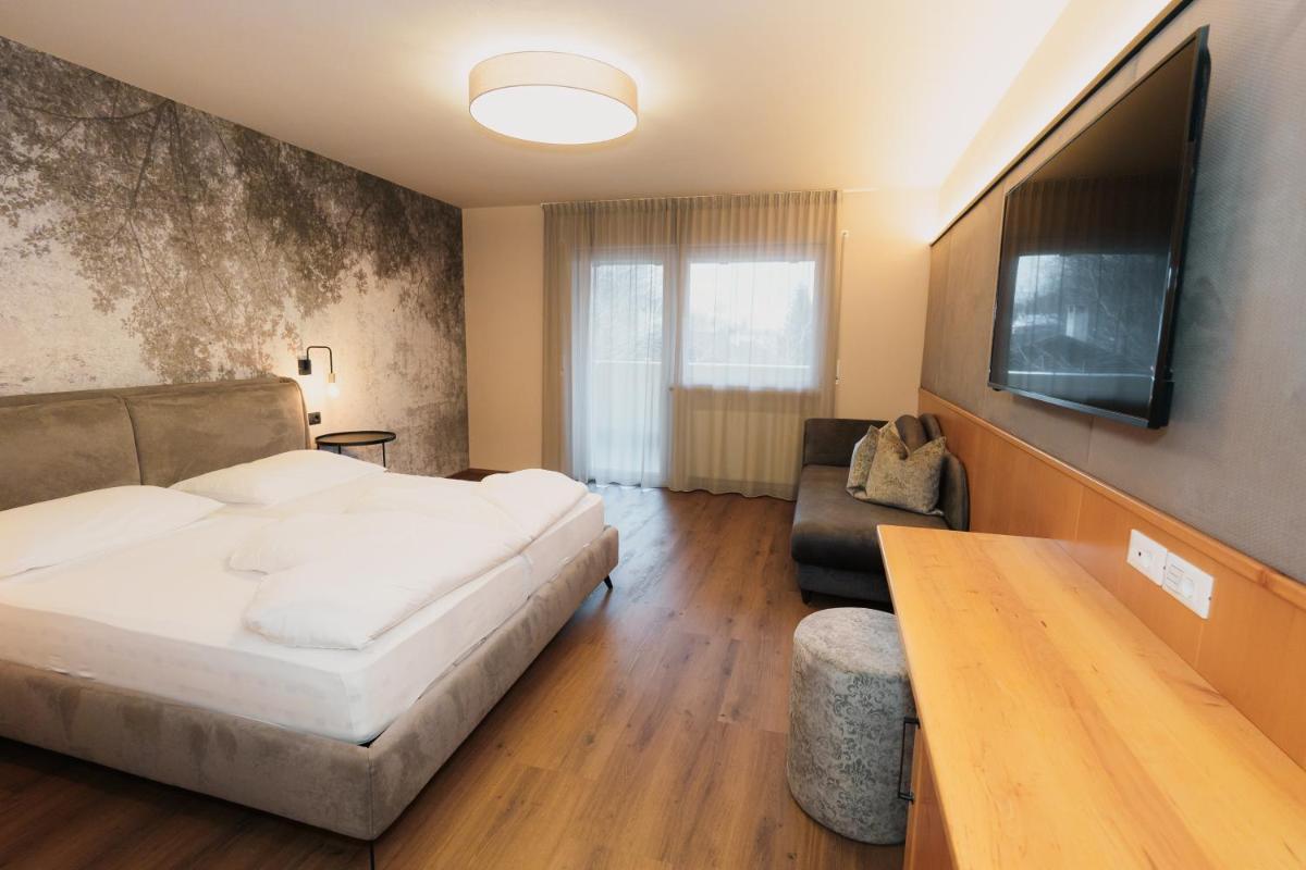Saldur Small Active Hotel - Housity