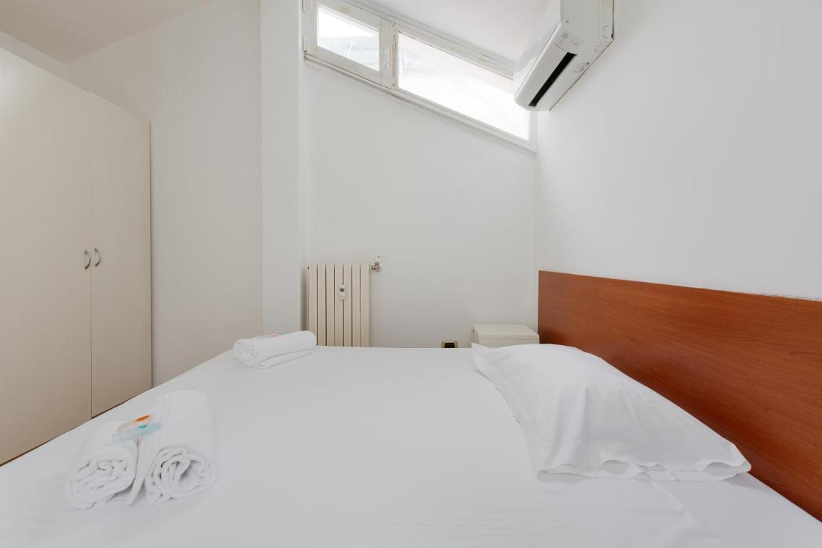Milano Viale Umbria Bright Studio - Housity